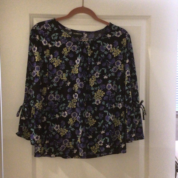 Liz Claiborne Black Floral Blouse Flare Sleeve with decorative tie Size M - Picture 2 of 9